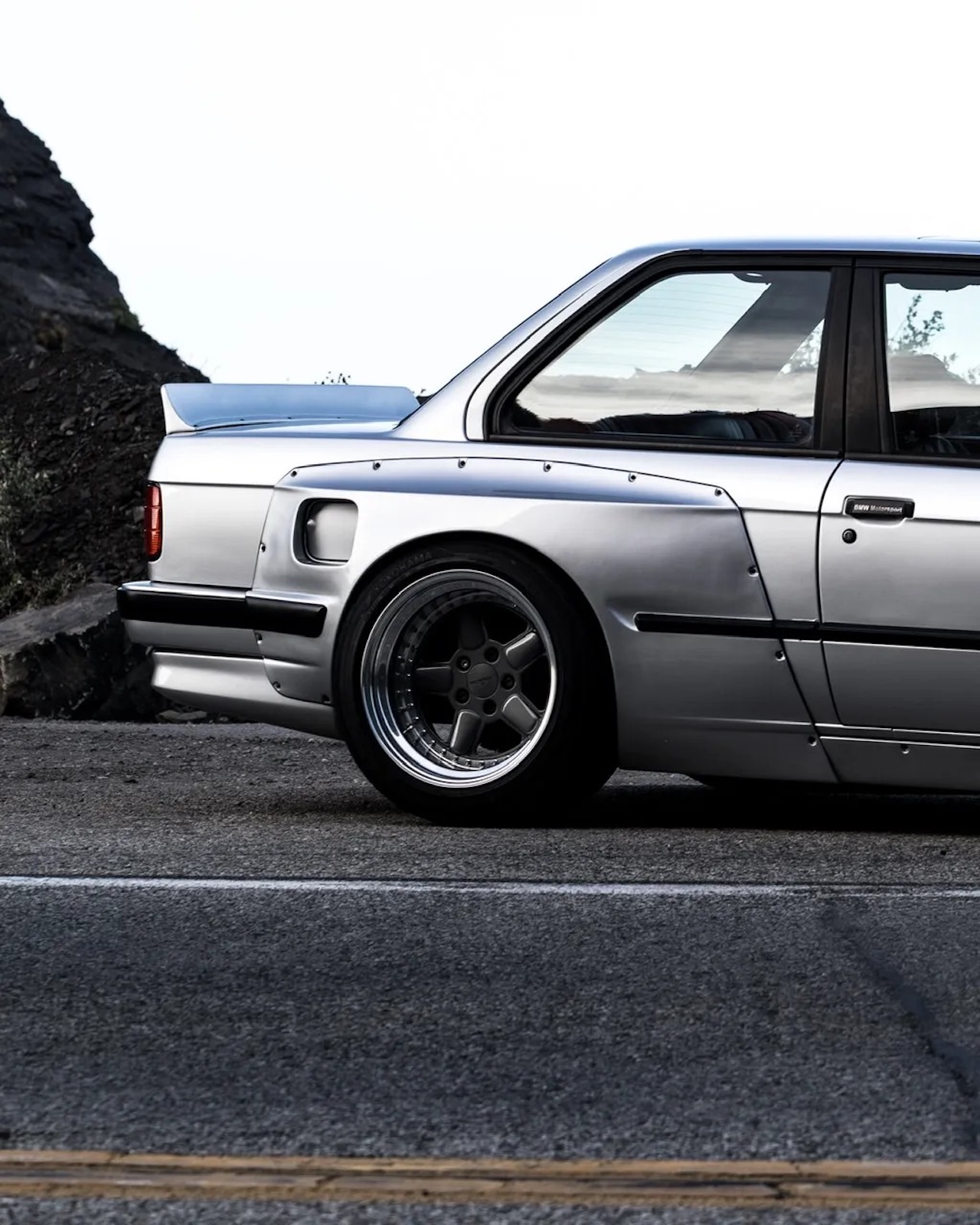 BMW E30 318 is Pandem : Gangster & Gentleman 1 BMW E30 318 is Pandem : Gangster & Gentleman 1