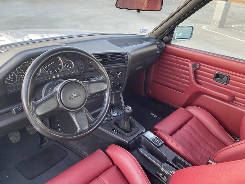 BMW E30 318 is Pandem : Gangster & Gentleman 21