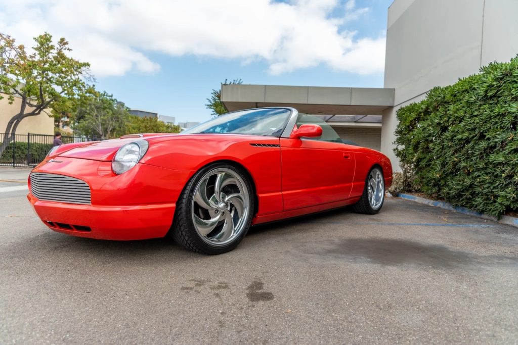 ‘03 Ford Thunderbird SEMA build : T bird goût mandarine 12