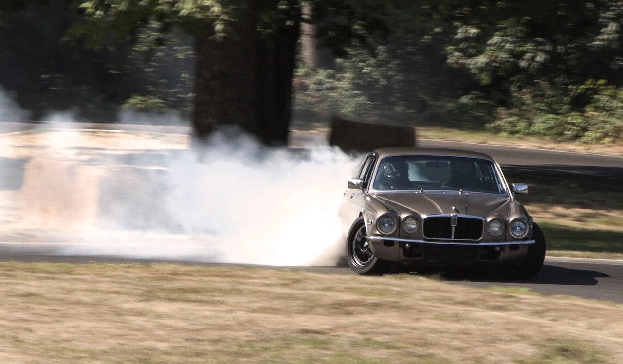 Jaguar XJ6 Drift Car - Presque d'origine... Ou pas. 1