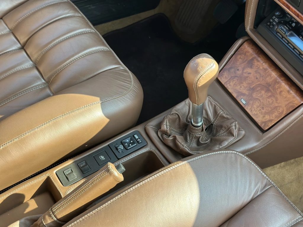 '91 Lancia Thema 8.32 - Costard, champagne... et frustration ! 16