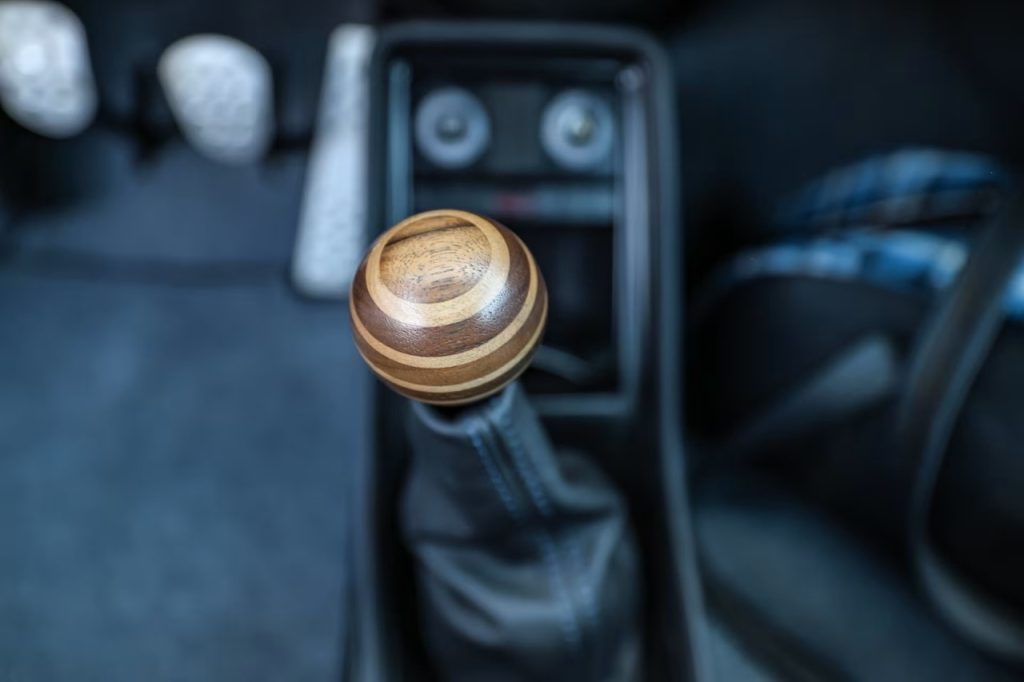 '86 Porsche 930 Turbo 3.3 l de 500 ch - Custom signé Ida Automotive 19