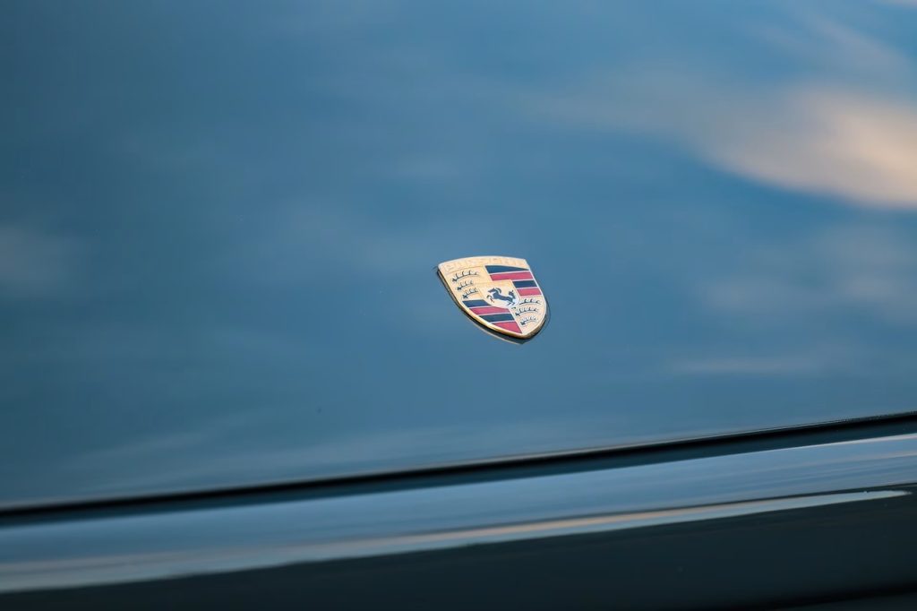 '86 Porsche 930 Turbo 3.3 l de 500 ch - Custom signé Ida Automotive 8