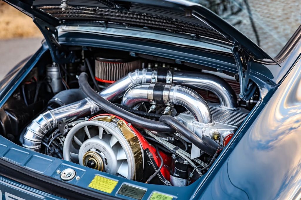 '86 Porsche 930 Turbo 3.3 l de 500 ch - Custom signé Ida Automotive 13