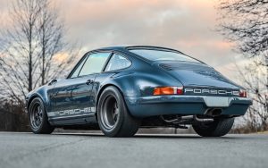 '86 Porsche 930 Turbo 3.3 l de 500 ch - Custom signé Ida Automotive z DLEDMV 2026 - Porsche 930 Turbo Custom Mecum 22