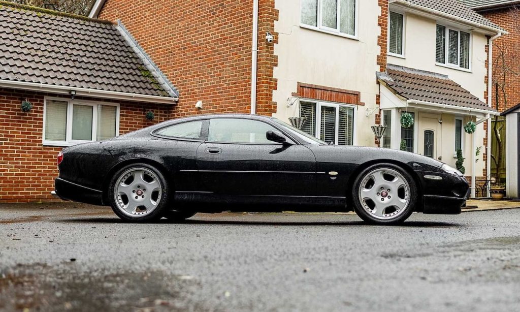 '98 Jaguar XKR Paramount Performance Donington - Félin sous hormones ! 5