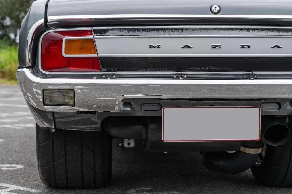 '75 Mazda Familia Presto 1300... Effrayante en 20B de 945 ch ! 17