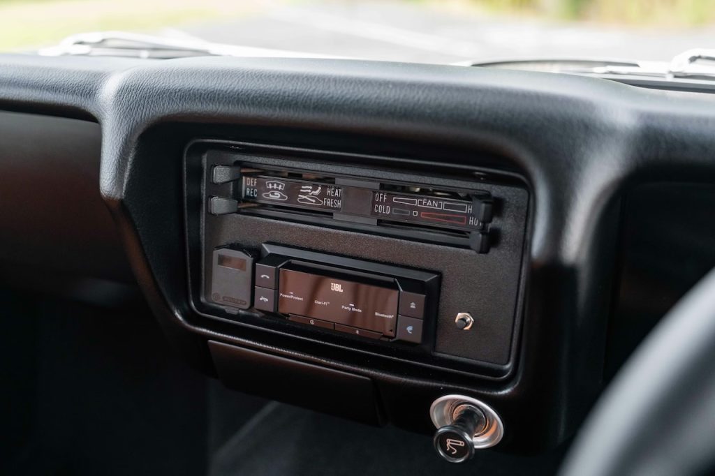 '75 Mazda Familia Presto 1300... Effrayante en 20B de 945 ch ! 29