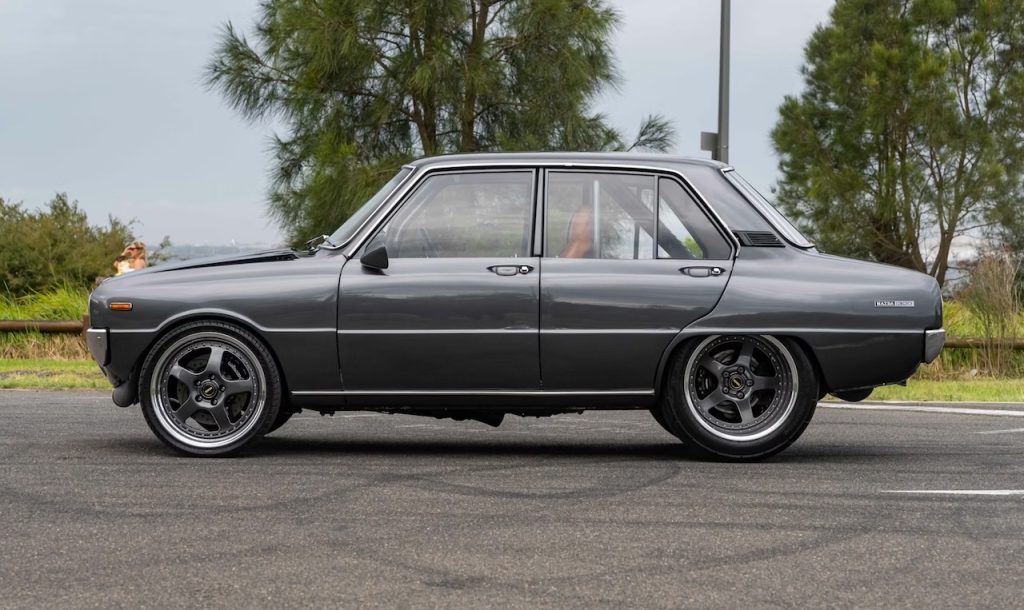 '75 Mazda Familia Presto 1300... Effrayante en 20B de 945 ch ! 6
