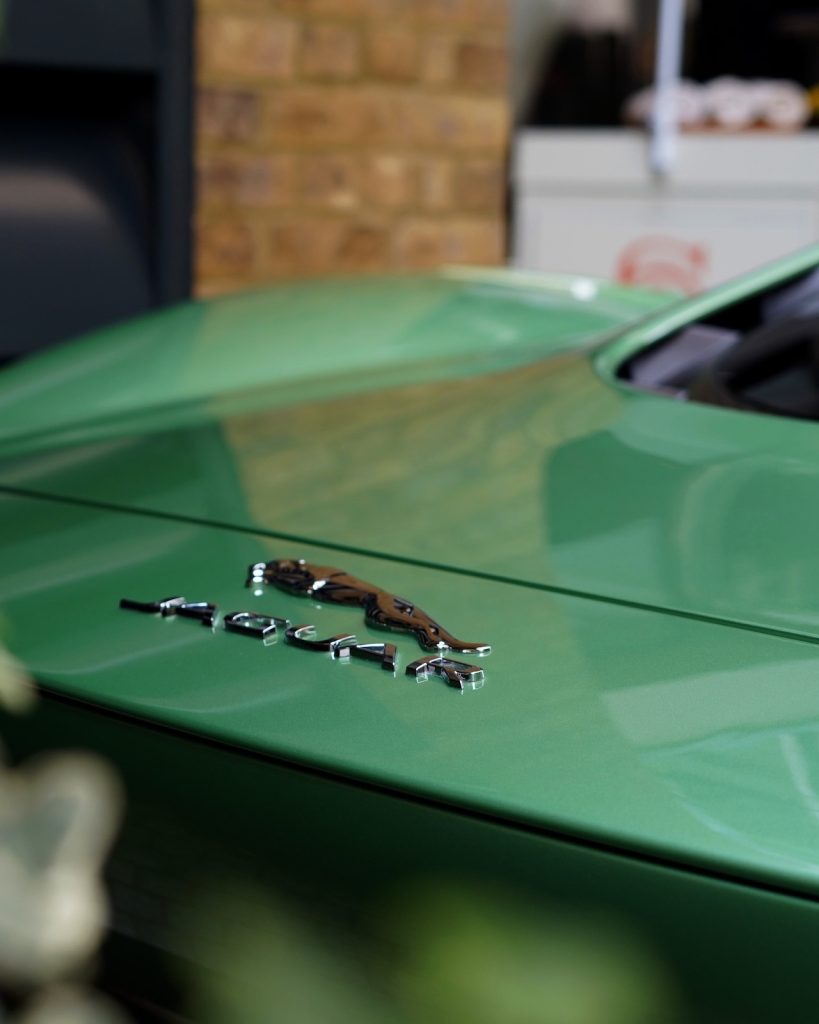 Jaguar C-X75 by Callum - Street legal sur mesure... 12