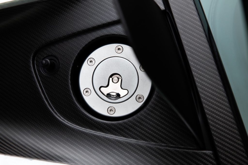 Jaguar C-X75 by Callum - Street legal sur mesure... 18