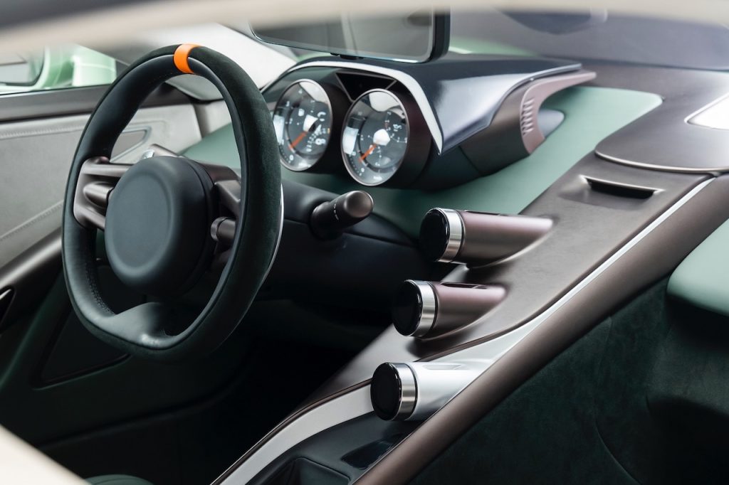 Jaguar C-X75 by Callum - Street legal sur mesure... 24