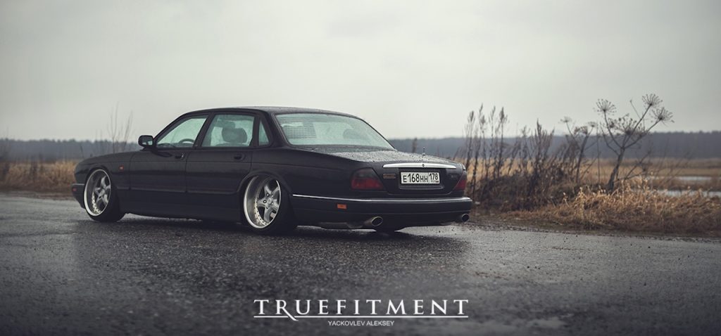 Jaguar XJ X300 3.2 Sport - On pose la reine en statique ! 5