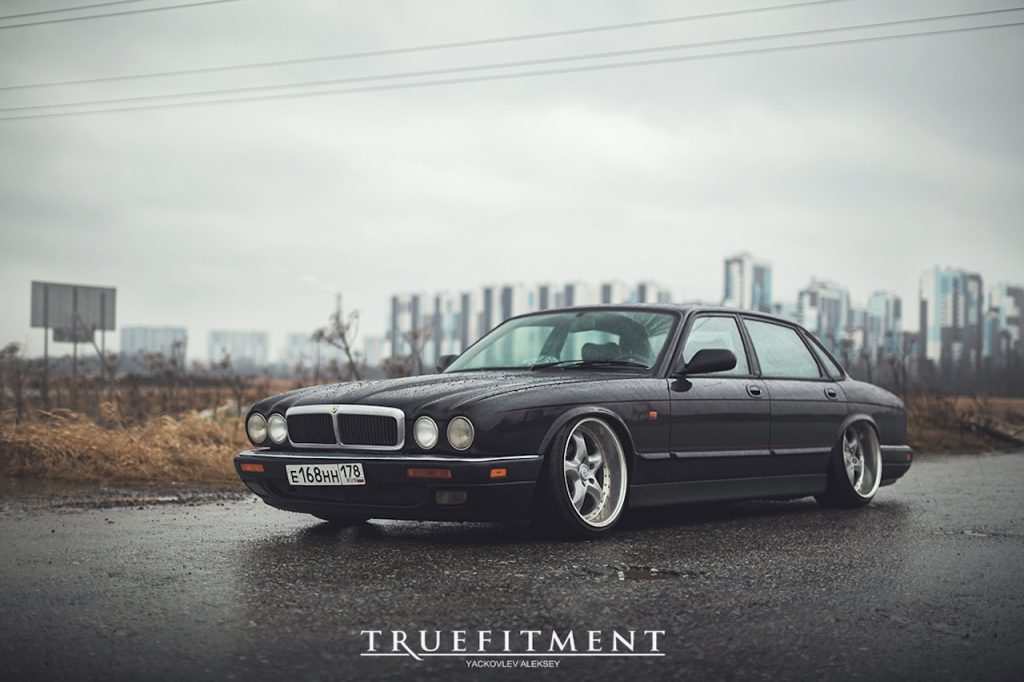 Jaguar XJ X300 3.2 Sport - On pose la reine en statique ! 4