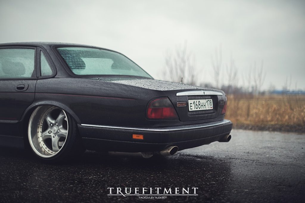 Jaguar XJ X300 3.2 Sport - On pose la reine en statique ! 12