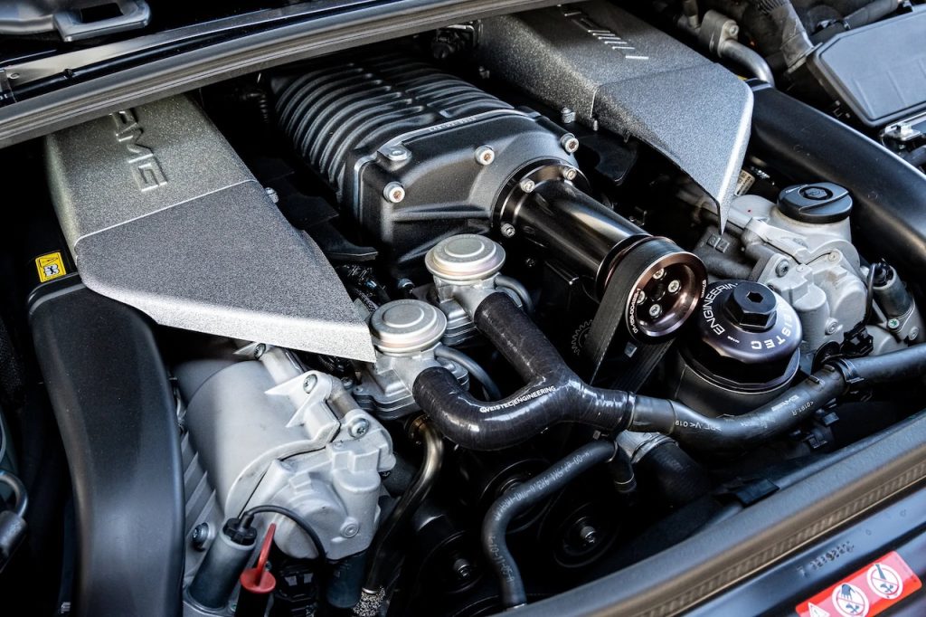 Mercedes R 63 AMG Supercharged... 700 ch pour papa pressé ! 13