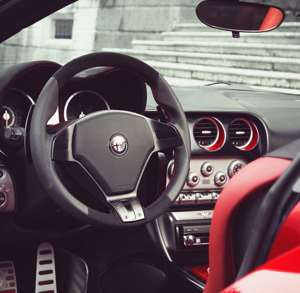 Touring Superleggera Disco Volante - L'Alfa 8C version Miss Univers ! 14