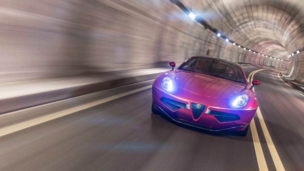 Touring Superleggera Disco Volante - L'Alfa 8C version Miss Univers ! 2