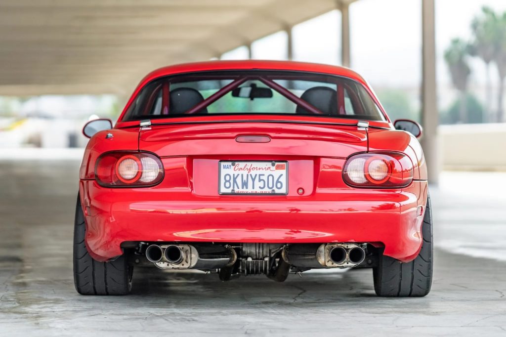 2002 Mazda MX5 V8 LS3 - Quand la danseuse devient boxeuse ! 3