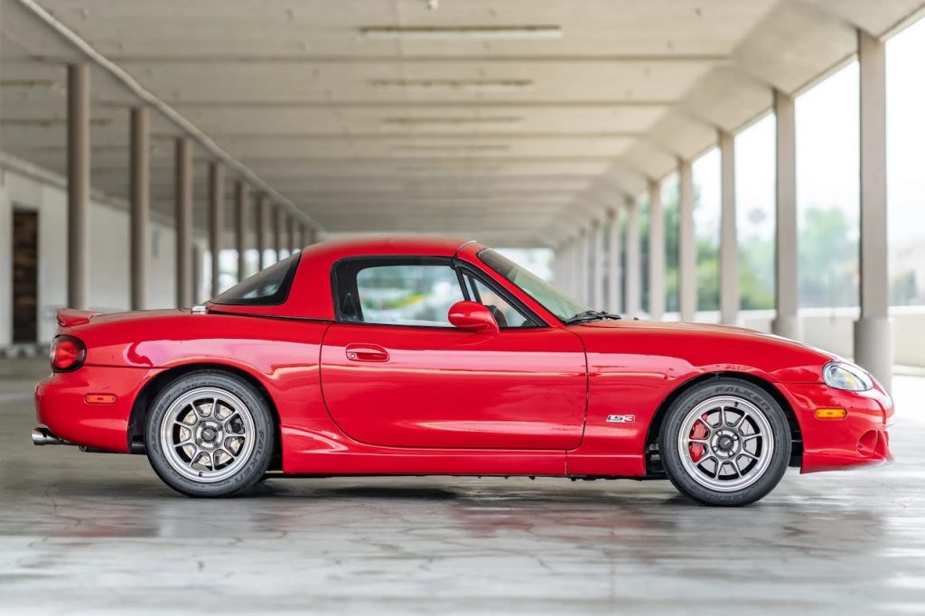 2002 Mazda MX5 V8 LS3 - Quand la danseuse devient boxeuse ! 6
