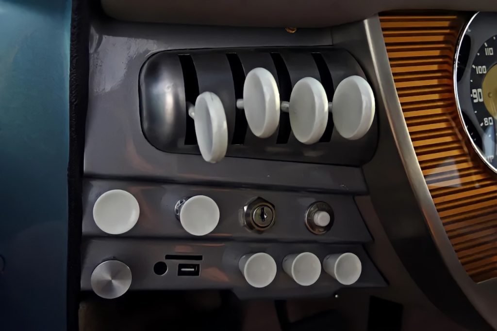 '48 TTT... Twin Turbo Tucker ! 23 '48 TTT... Twin Turbo Tucker ! 23
