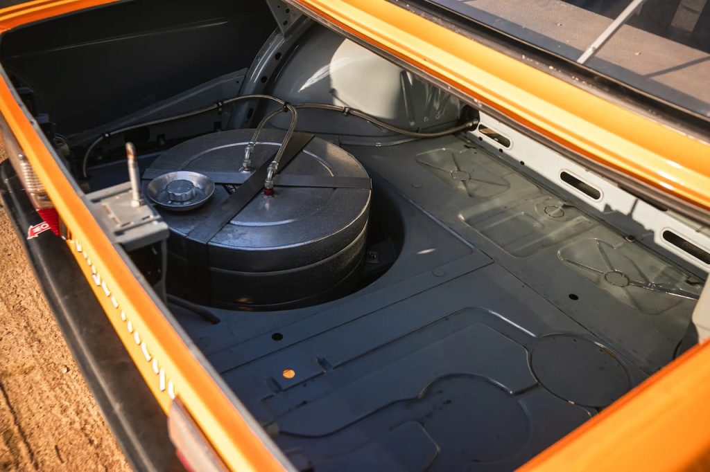 '87 BMW 520i devenue M5 Jägermeister... Apérooooo ! 24