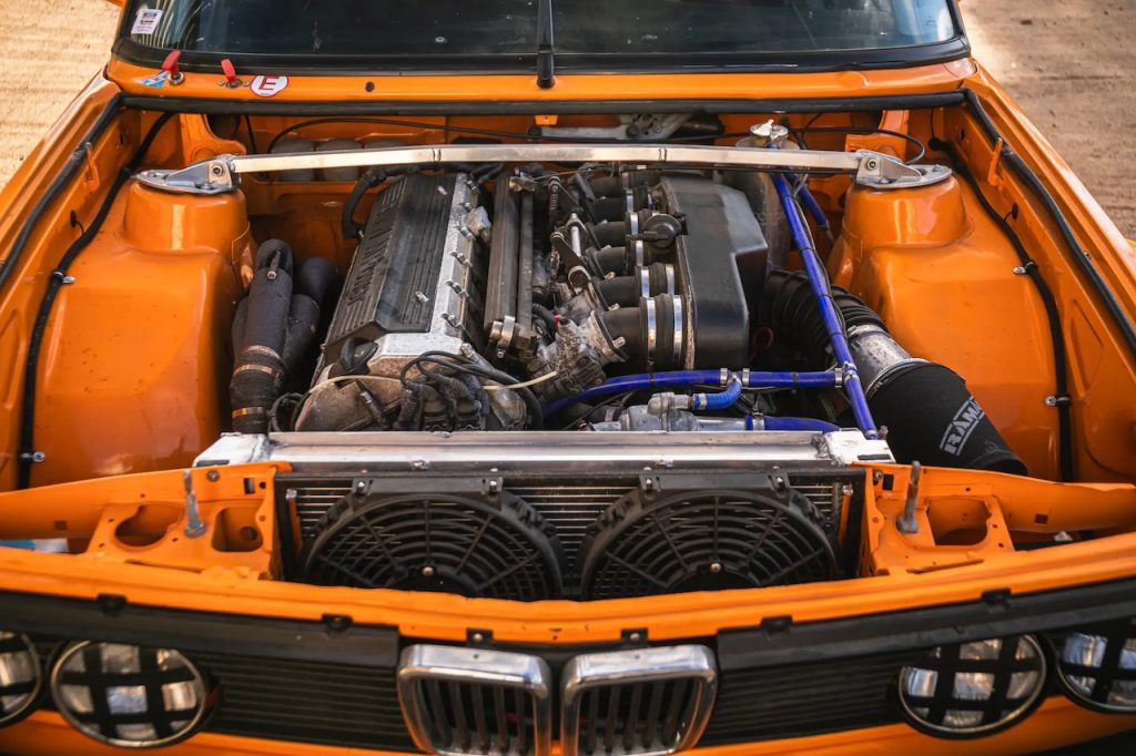'87 BMW 520i devenue M5 Jägermeister... Apérooooo ! 13