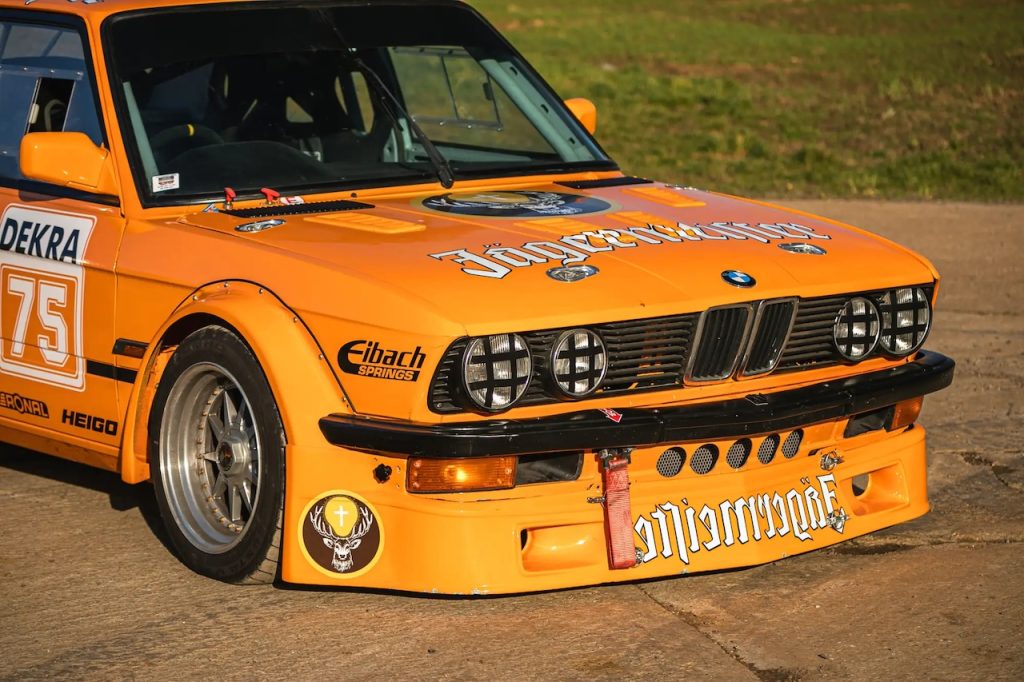 '87 BMW 520i devenue M5 Jägermeister... Apérooooo ! 8