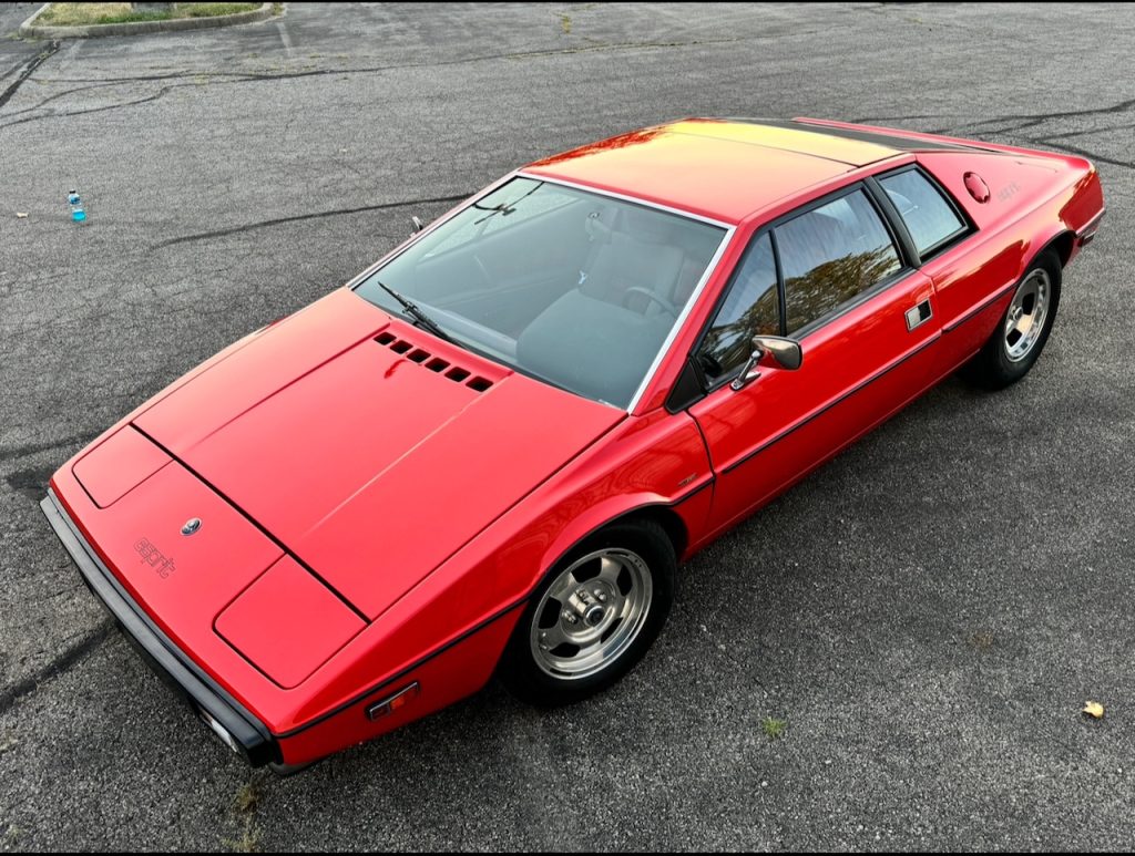 Lotus Esprit - De la S1 à la V8... 12