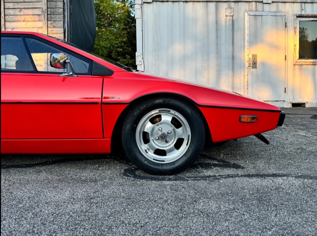 Lotus Esprit - De la S1 à la V8... 11