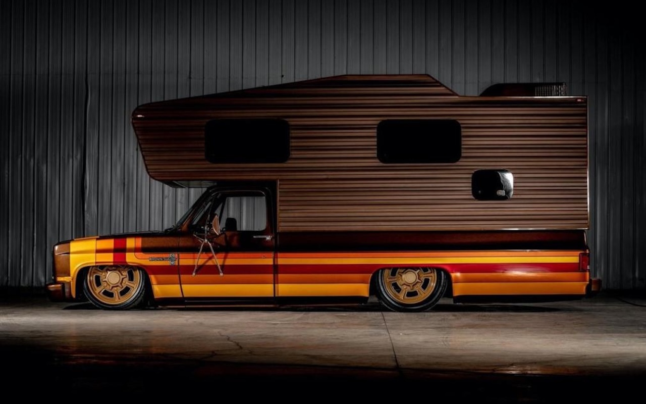 #SEMA 2019 : Brown Sugar Camper - Le camping Chevy C20 version lowww... 1 #SEMA 2019 : Brown Sugar Camper - Le camping Chevy C20 version lowww... 1